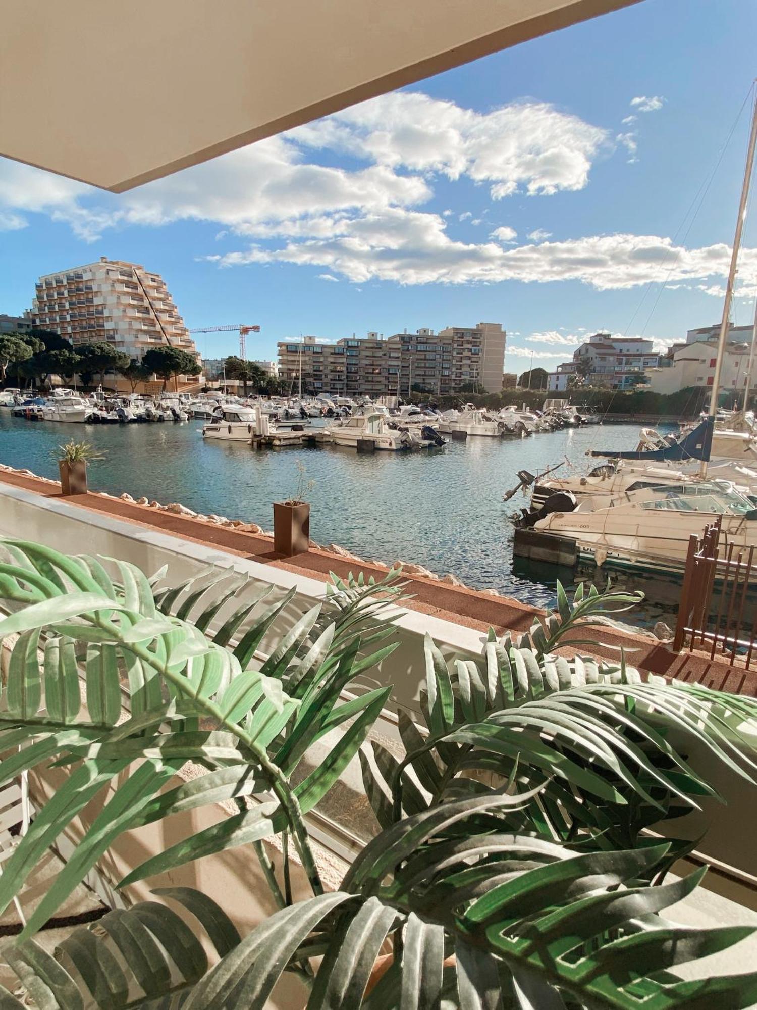 Magnifique T2 Au Calme Avec Une Superbe Vue Sur Le Port Canet-en-Roussillon Zewnętrze zdjęcie