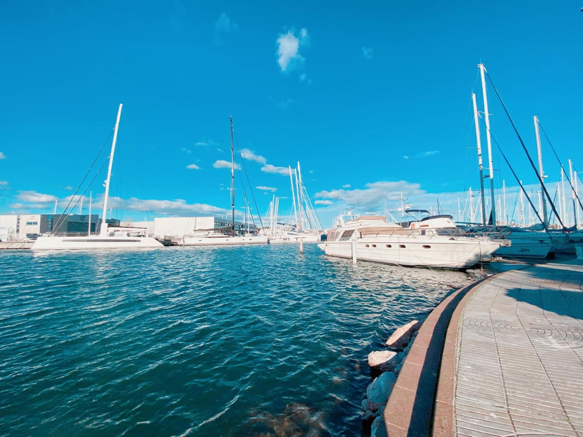 Magnifique T2 Au Calme Avec Une Superbe Vue Sur Le Port Canet-en-Roussillon Zewnętrze zdjęcie